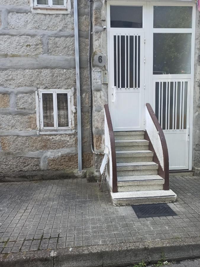 O Descanso Da Abella Lägenhet Ourense Exteriör bild